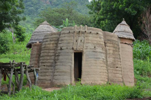 Takienta-habitat traditionnel du Koutamakou